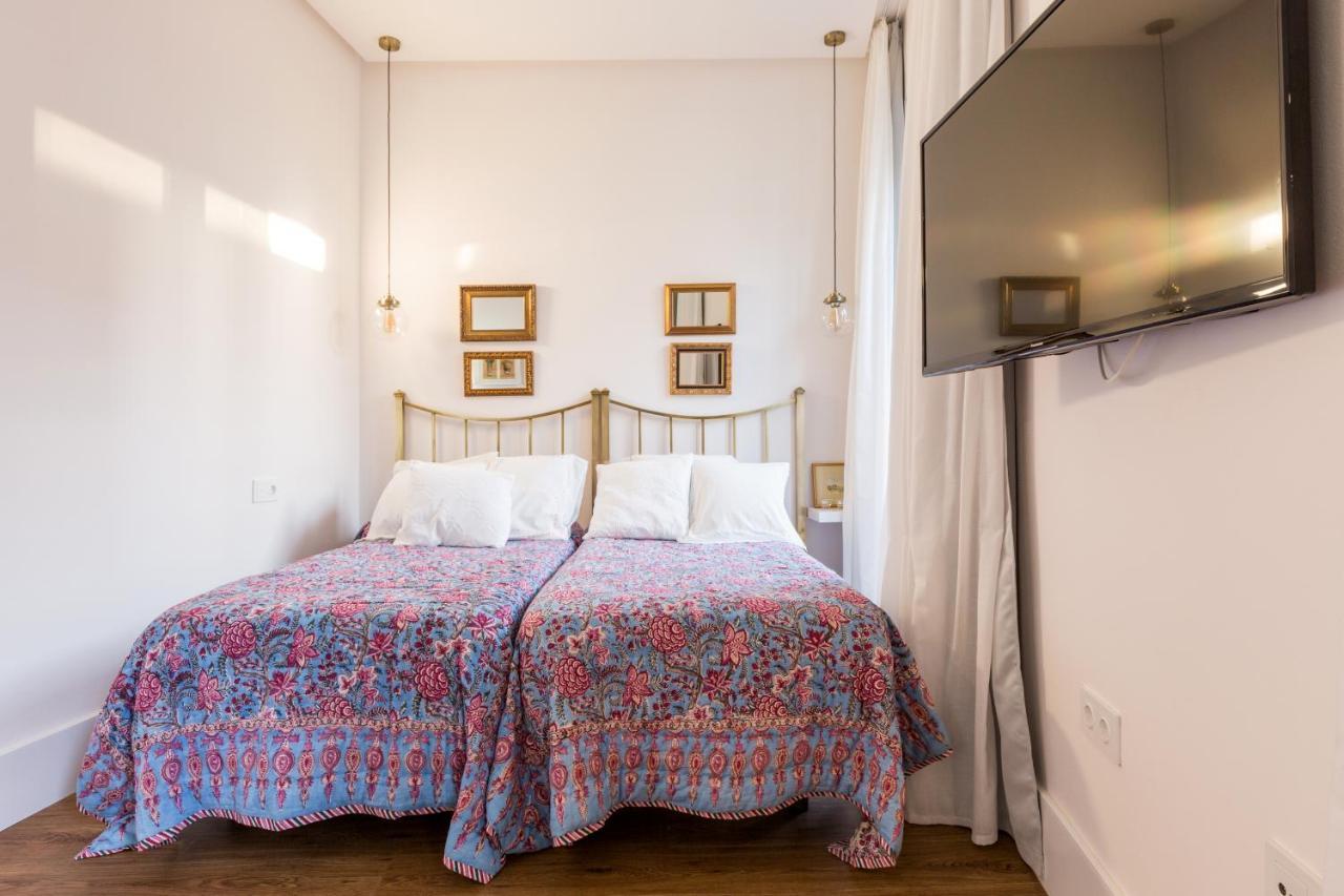 Sevilla Home Center Suites Eksteriør billede