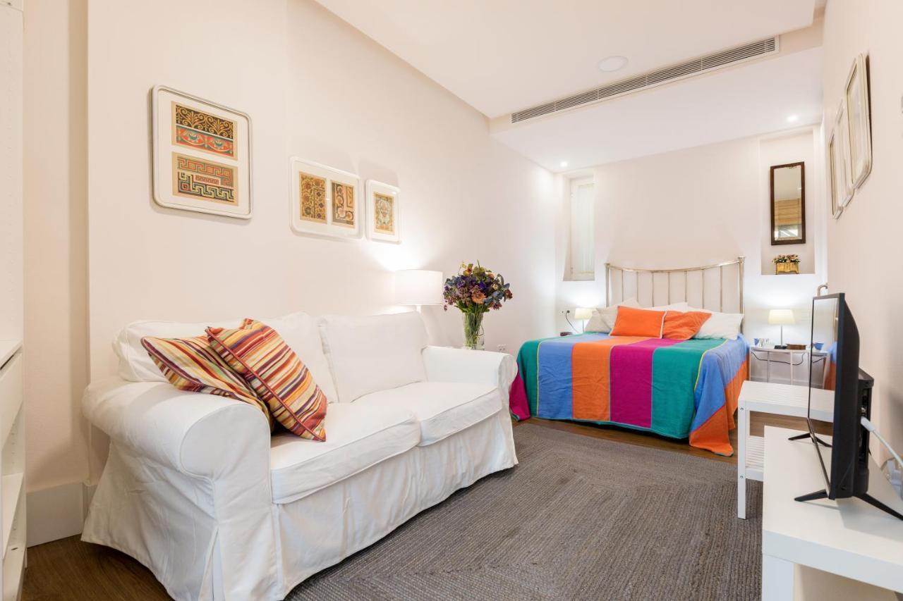 Sevilla Home Center Suites Eksteriør billede